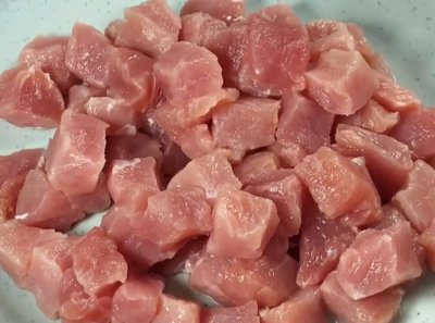 ​家常溜肉段做法掌握了这几点，做出来绝对的外焦里嫩、鲜香适口