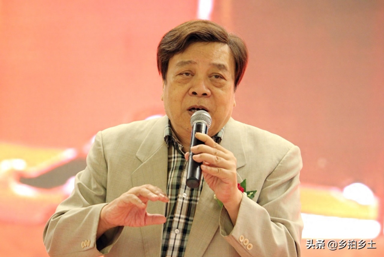 《动物世界》配音已成绝响，赵忠祥因病去世，享年78岁