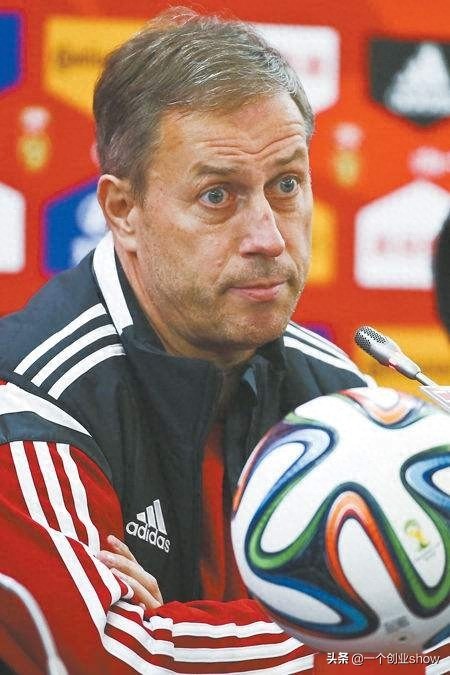 里皮又走了，国足历任主教练一览，到底谁能拯救中国足球？