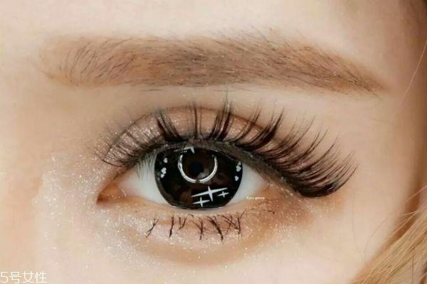 长年戴美瞳眼睛会有什么影响 天天戴美瞳眼睛会瞎吗 长年戴美瞳眼睛会有什么影响 天天戴美瞳眼睛会瞎吗