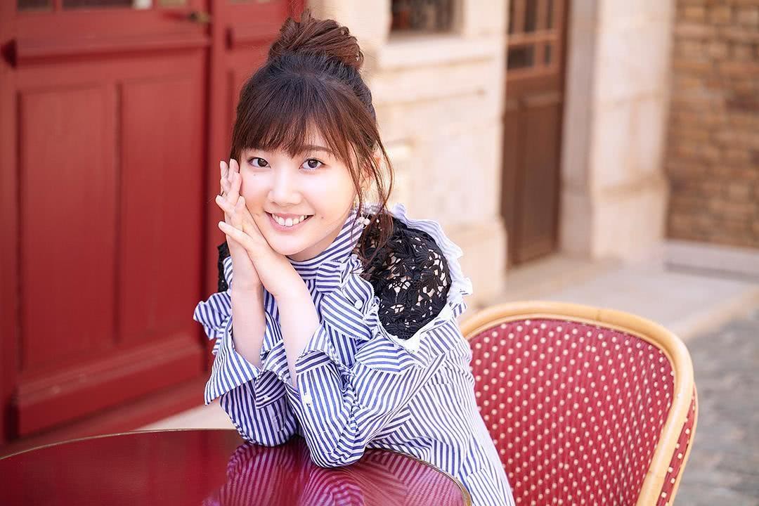 诸星堇个人资料写真作品