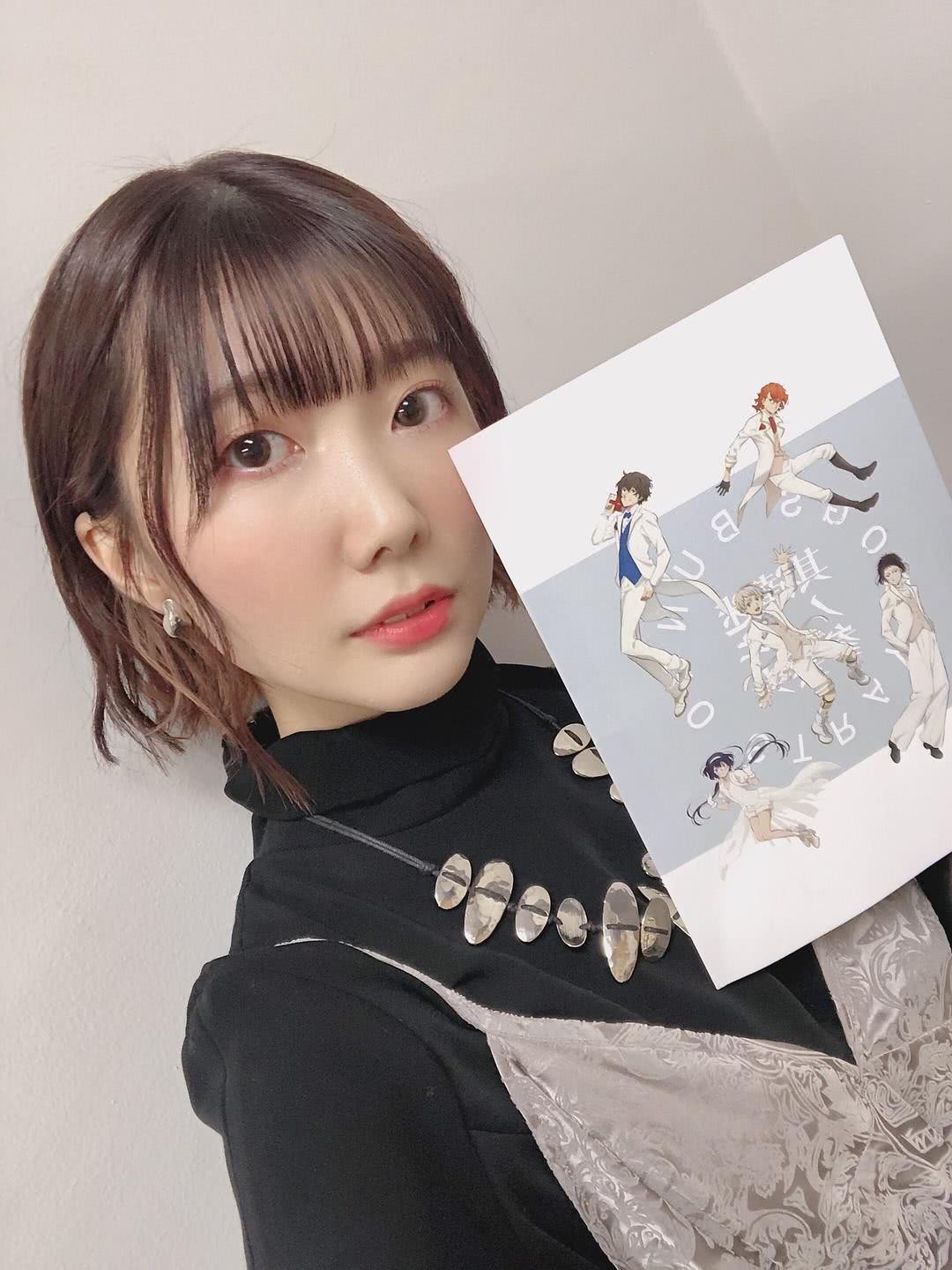 诸星堇个人资料写真作品