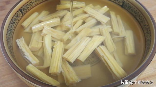 怎么泡腐竹软得快(泡腐竹有技巧第一步做对了)(5)