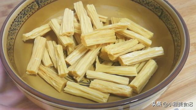 怎么泡腐竹软得快(泡腐竹有技巧第一步做对了)(2)