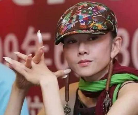 杨丽萍3500万豪宅被查封,网友直呼大快人心,鲁豫成最大功臣