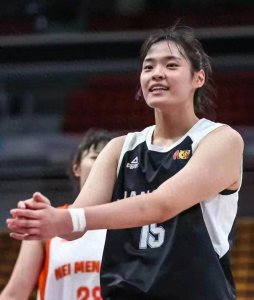 ​不是李梦，不是张子宇，2米新星斩获MVP成最大亮点 值得宫鲁鸣关注