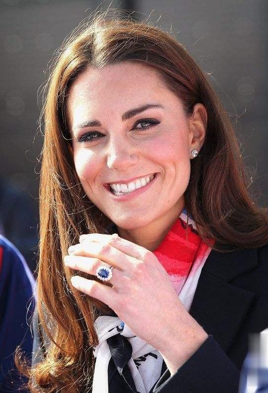 路易小王子近照曝光,长相呆萌可爱到爆,小表情实力抢镜