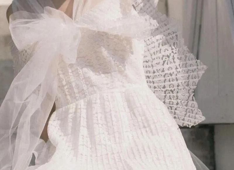 在友情里卑微怎么办(在友情里卑微怎么办女生)