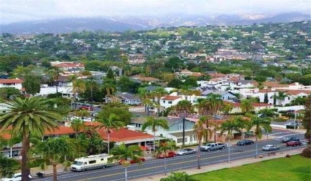 美墨边境：世界上最繁忙的边界，一边是地狱，另一边是天堂！