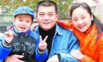 相爱12年最终离婚，现任是小7岁漂亮演员，如今47岁成赢家