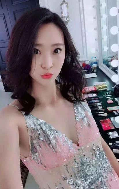 中国女排最美女运动员（中国最美排球女神）