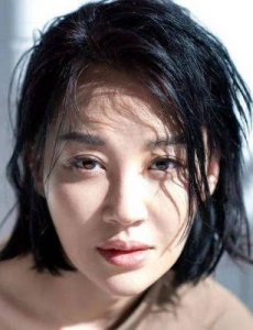 ​揭秘许晴外号“行母”的来历，与建行行长是否曾有过这样的传闻？