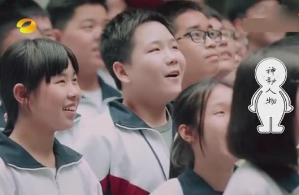 《少年说》初中女生上台表白,说出表白对象后,所有人都惊呆了!