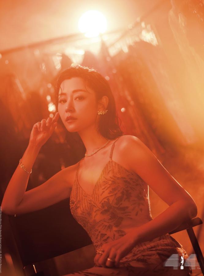 香港金像奖女配“神仙”打架：惠英红卫诗雅两大影后对撼，新人邓涛双料入围