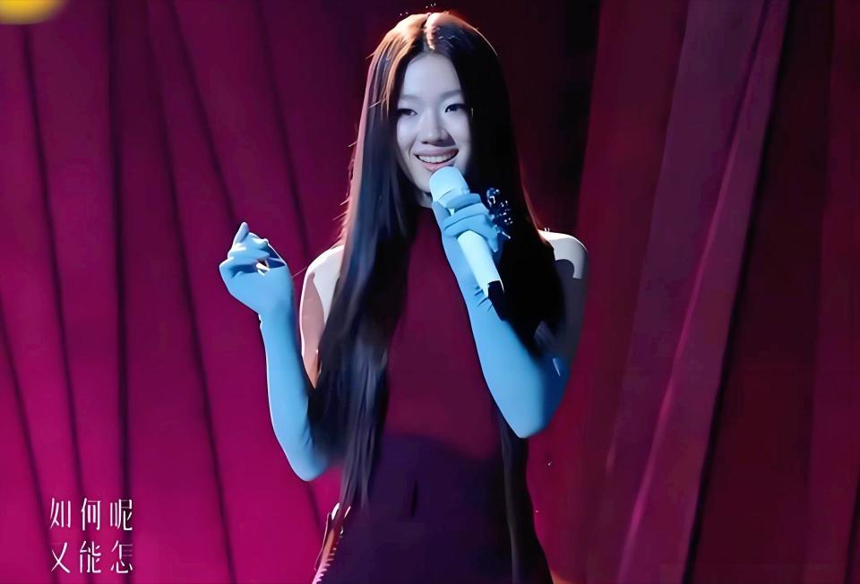 谁改变了单依纯？是常石磊，还是她早忘了恩师李健的忠告？