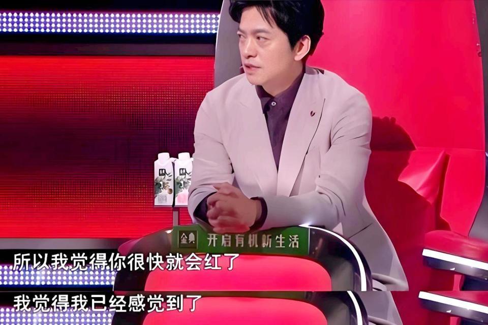 谁改变了单依纯？是常石磊，还是她早忘了恩师李健的忠告？