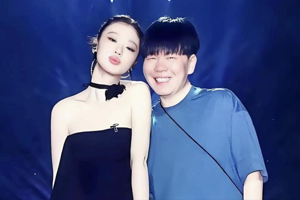 谁改变了单依纯？是常石磊，还是她早忘了恩师李健的忠告？