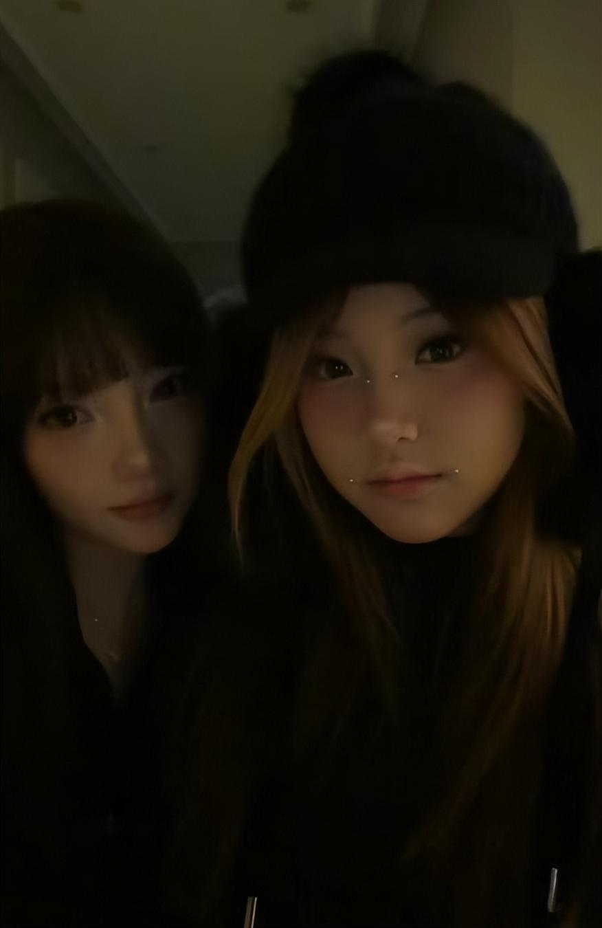 李小璐晒与女儿合照，13岁甜馨身高超妈妈，染发浓妆美的太惊艳