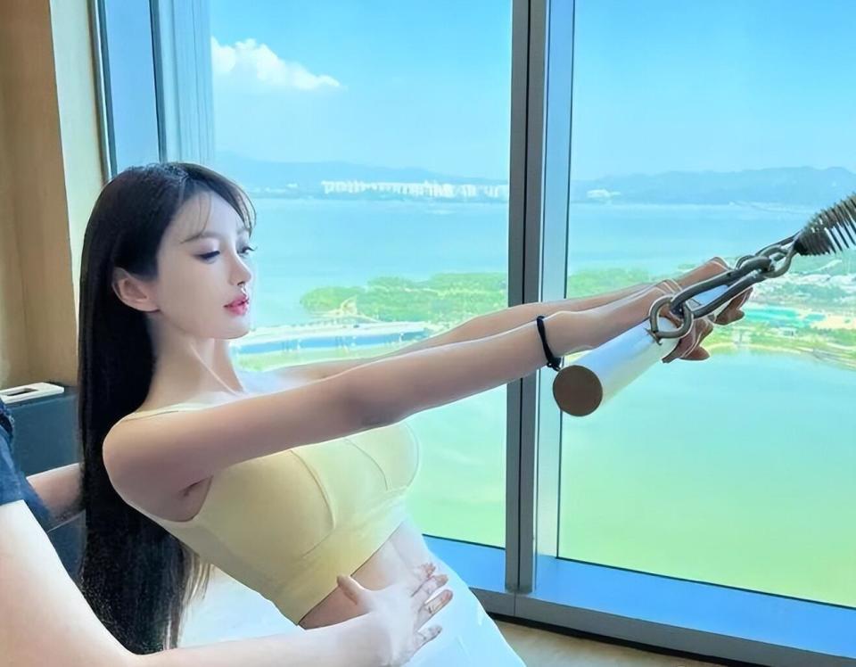 167cm仅91斤！叶珂自曝瘦到“纸片人”，瘦到脱相，值得吗？