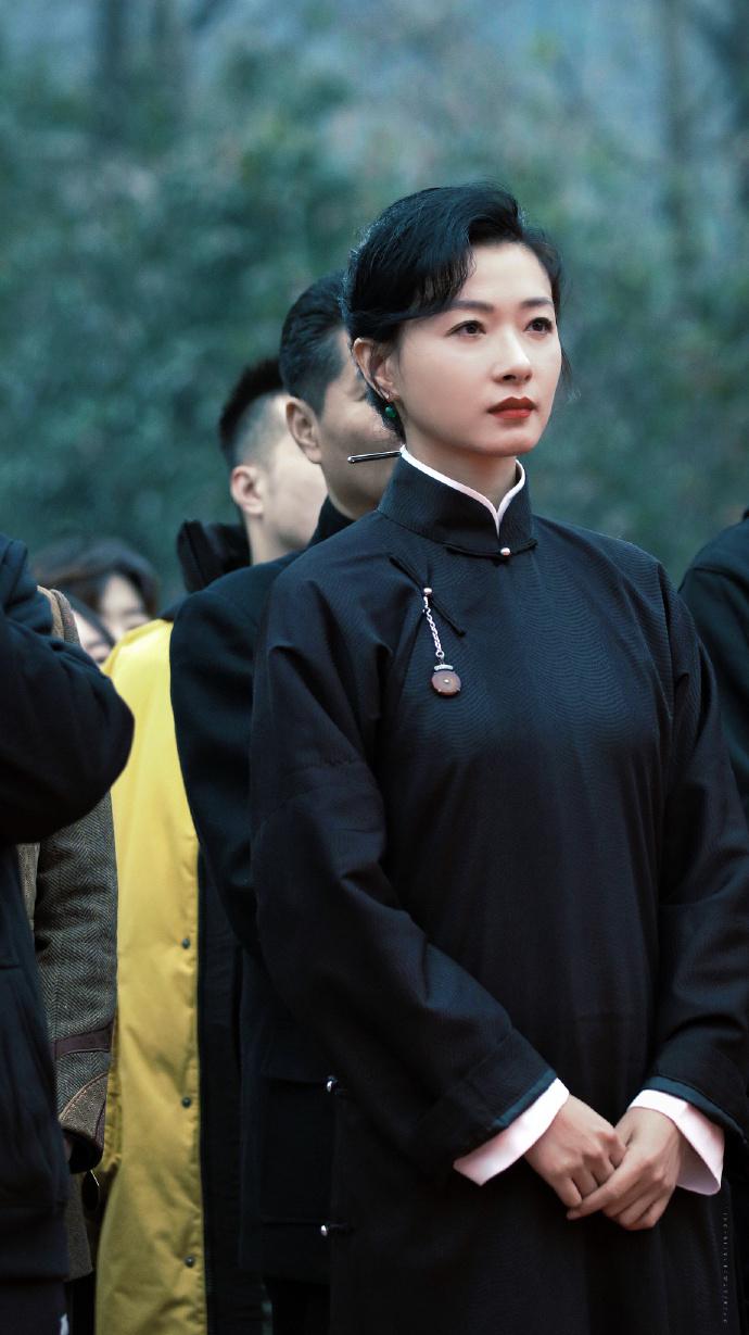 万茜回应0片酬支持新人导演：自身经历愿意为别人撑伞