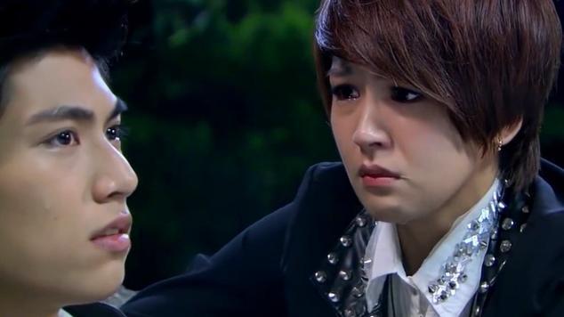 曾沛慈凭《一个人想着一个人》登顶《乘风2026》初舞台人气榜