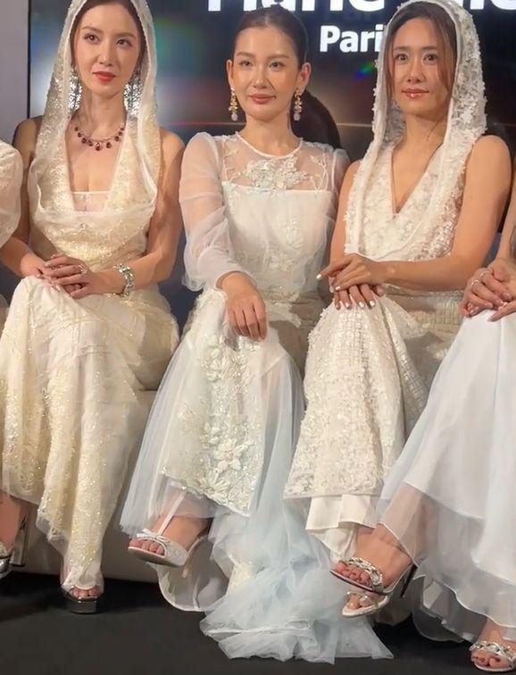 上海这天,赵露思身材傲人,被张萌吓一跳,满头银发的雪姨赢麻了