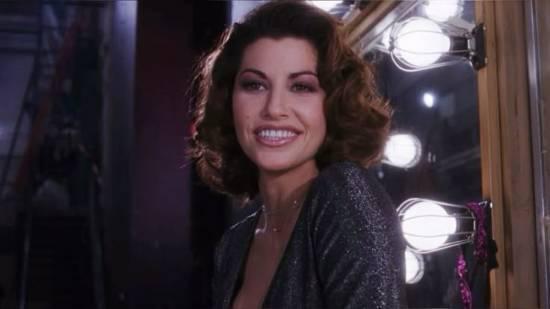 好莱坞知名性感女星曾拒离谱拍片要求：裸露上身