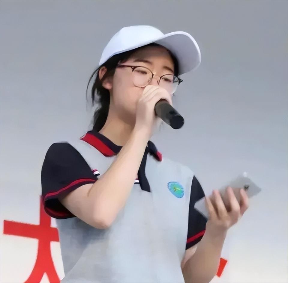 李荣浩单依纯事件,当年张韶涵就给出了答案