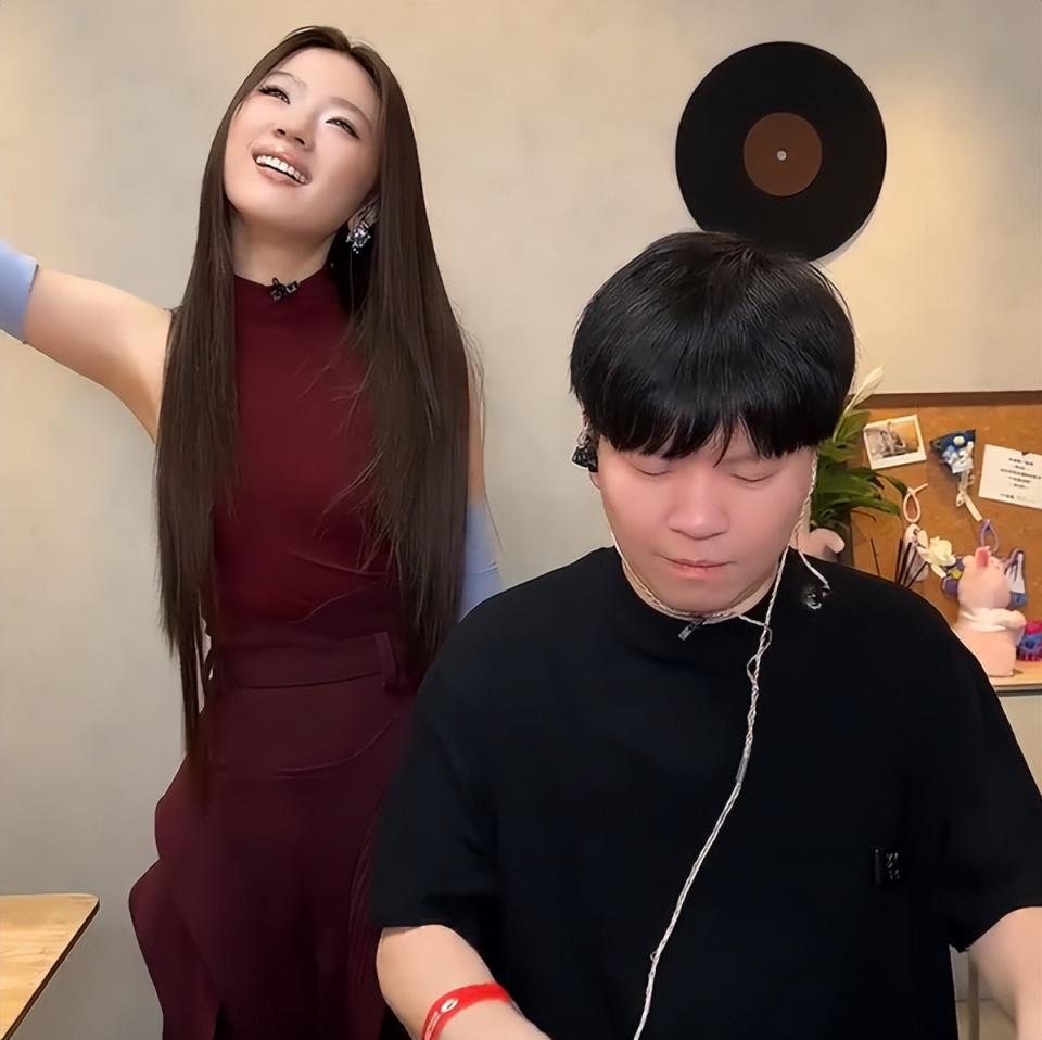 李荣浩单依纯事件,当年张韶涵就给出了答案