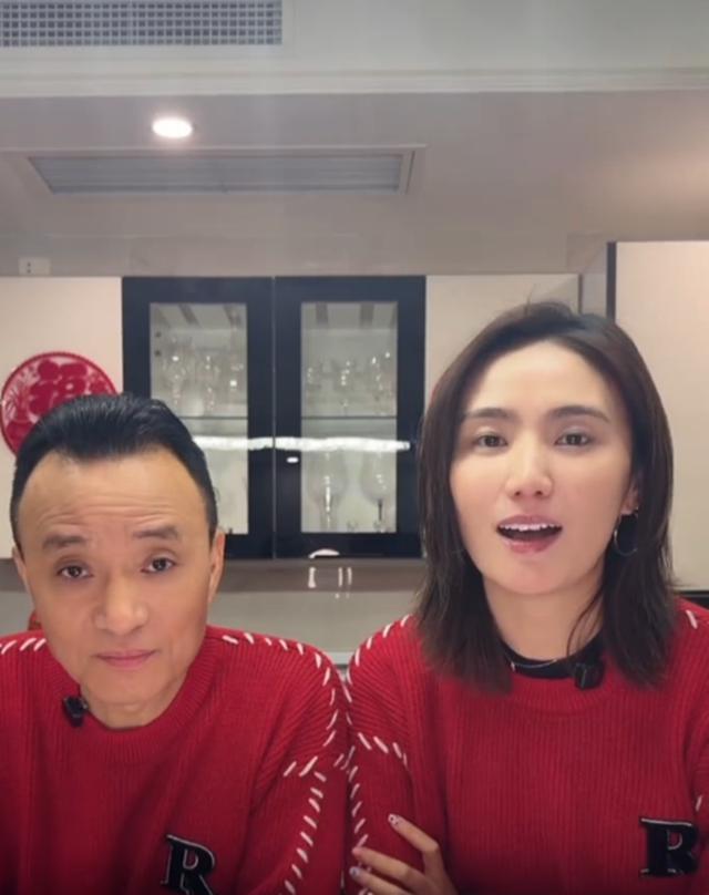 海哈金喜谈离婚后生活,李亚鹏会送女儿上学,夏夏还不知他们分开