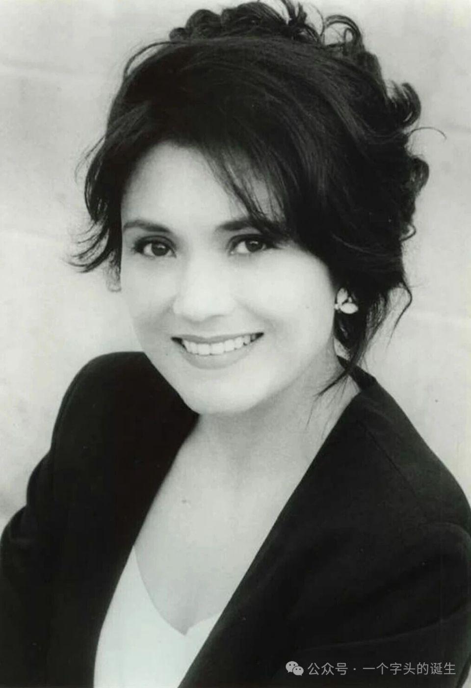 紫衫龙王 | 香港艺人施明离世