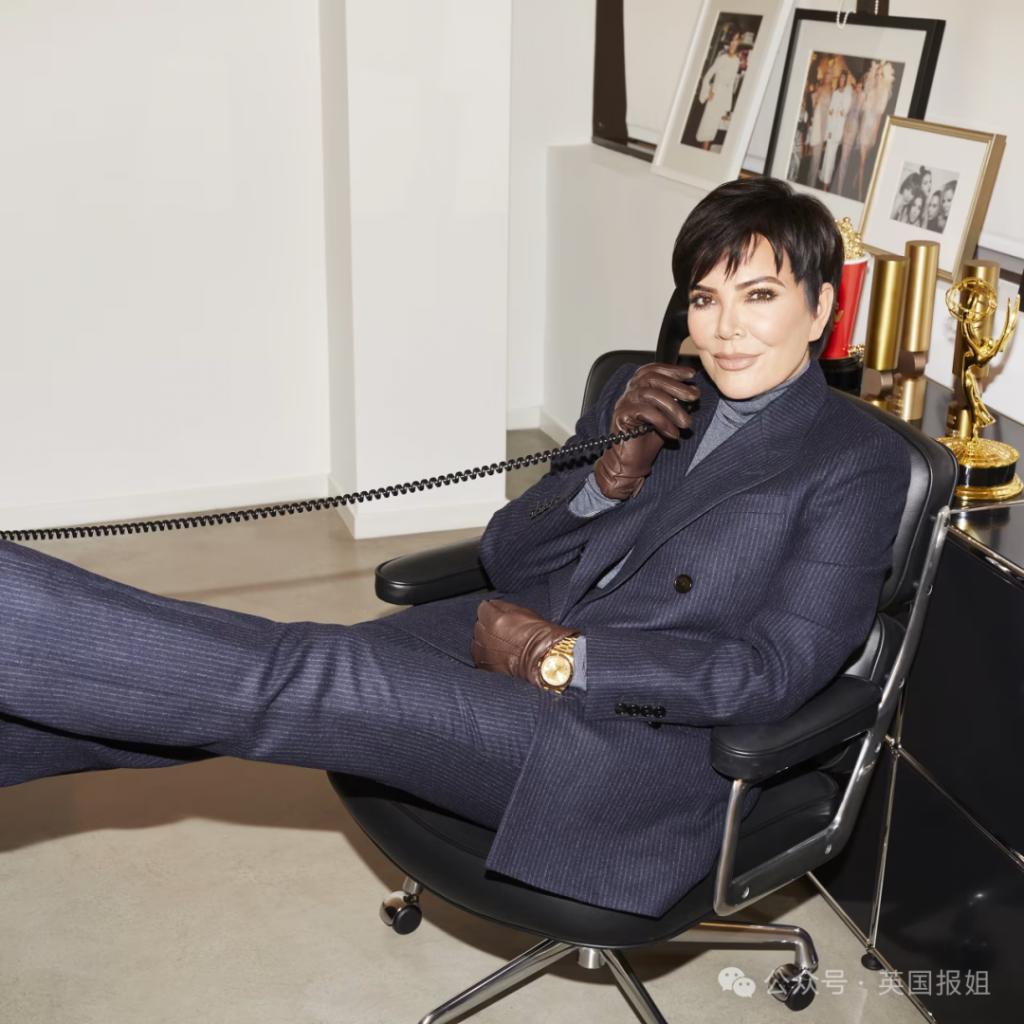 卡戴珊70岁母亲爆红成中国“财神奶”？被网友P成锦鲤求财运，本人回应