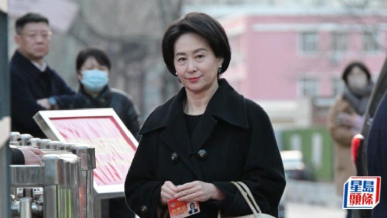 赌王千金何超琼称被长期恐吓骚扰，忍受一年后正式起诉，要求对方禁止靠近