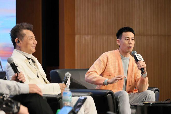 78岁TVB老戏骨与爱子以朋友模式相处，自爆曾因打过儿子内疚一辈子