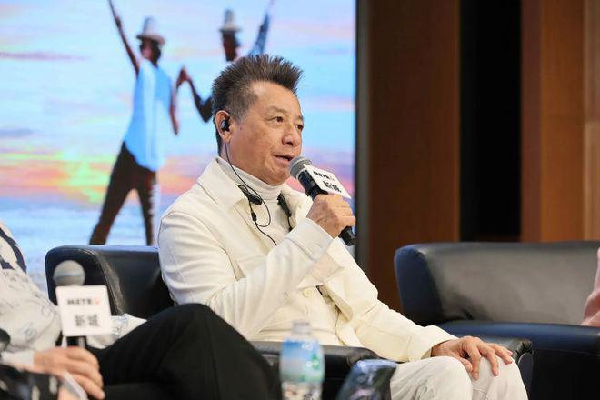 78岁TVB老戏骨与爱子以朋友模式相处，自爆曾因打过儿子内疚一辈子