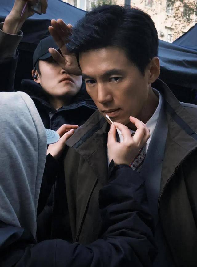 高原表弟、周迅前任、齐溪前夫…出道23年后，宋宁峰解锁新身份