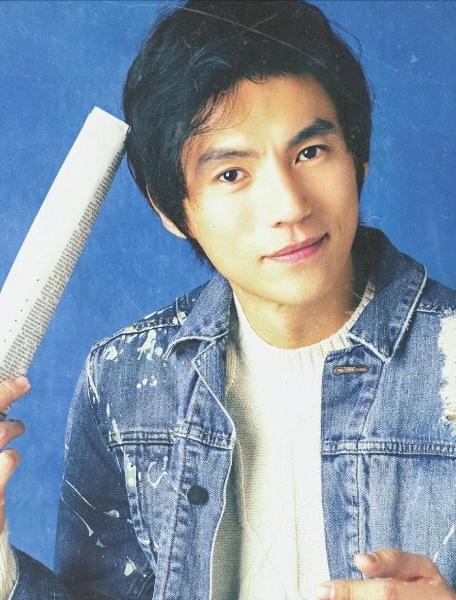 高原表弟、周迅前任、齐溪前夫…出道23年后，宋宁峰解锁新身份