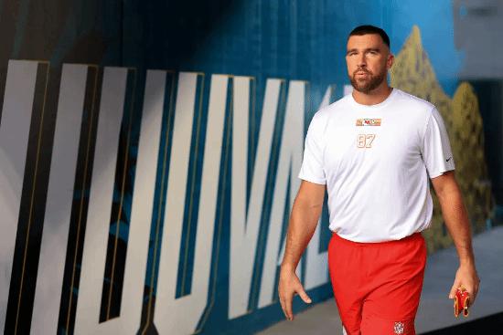 霉霉未婚夫将举办单身派对！据称“只是朋友聚会”