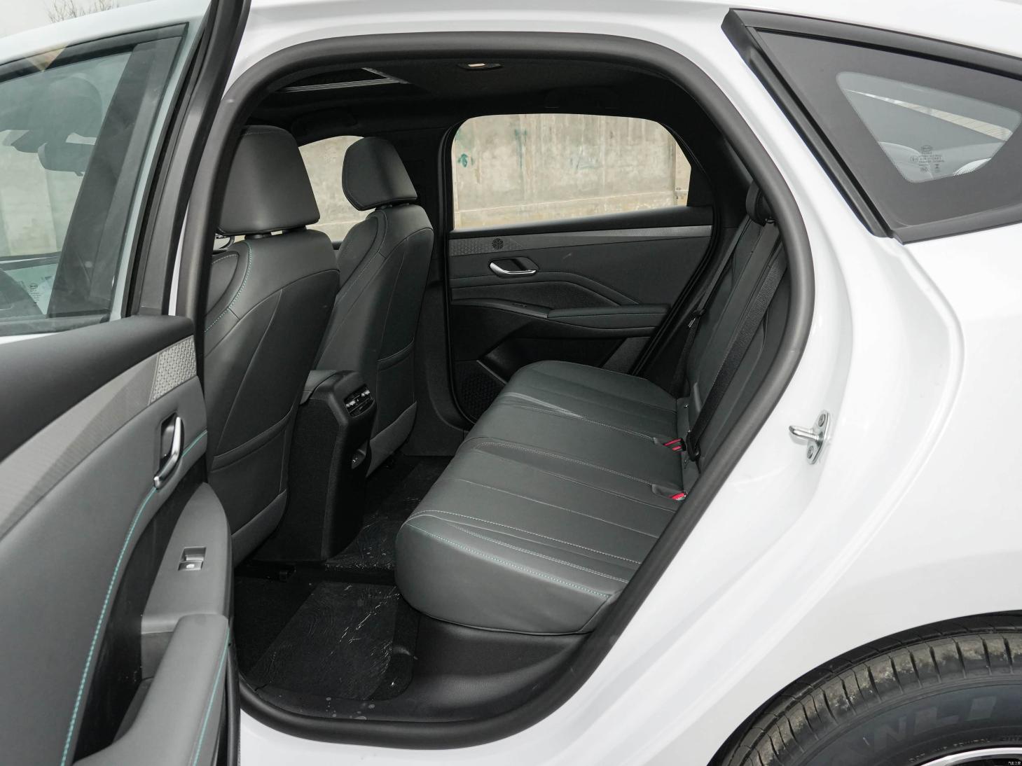 7.98万元起 2026款比亚迪秦PLUS DM-i上市 续航升级