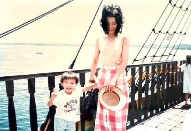 67岁顾艳宣布儿子结婚，晒儿子儿媳照片，谈婆媳相处被夸好婆婆