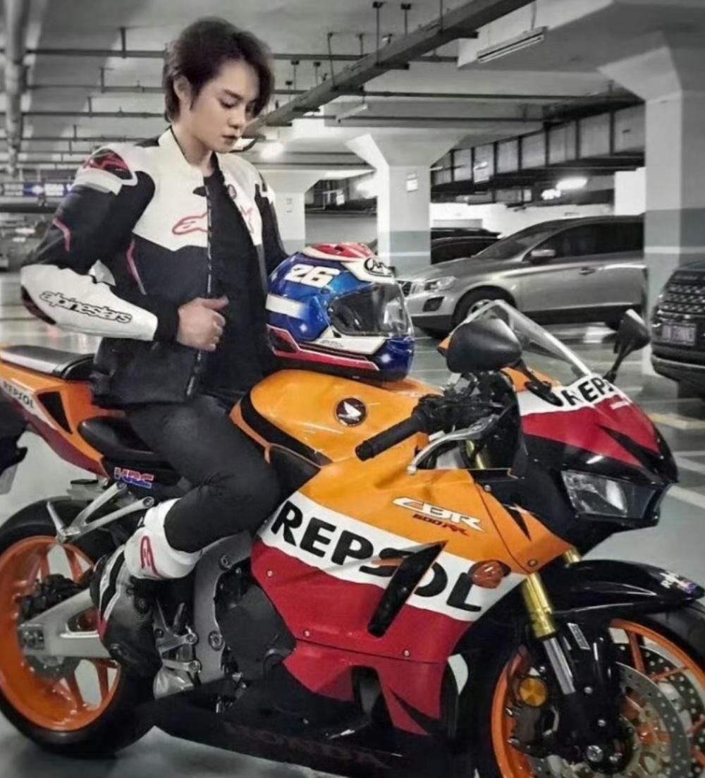 张雪回应影视化,希望顶级团队操刀,网友喊韩寒尹正接拍飞驰人生