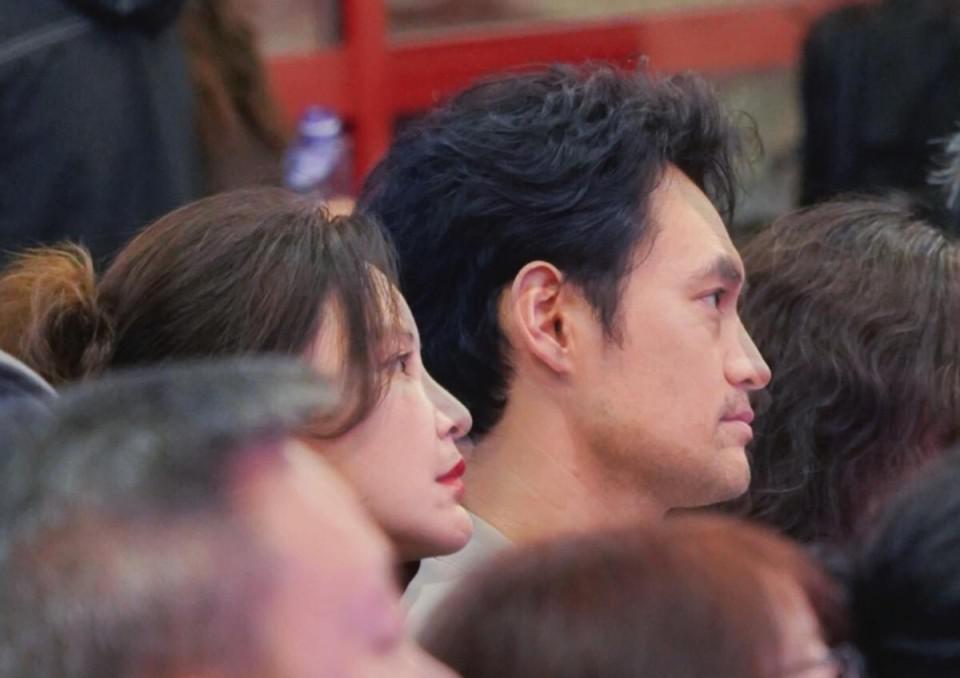 谁说两女同框必有一输？国话发布会，宋佳万茜同框我都不知道看谁