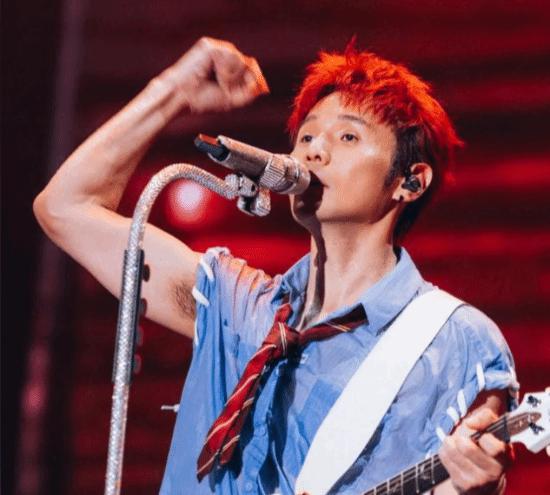 上一个让李荣浩这么生气的还是谢广坤 3次发文吐槽