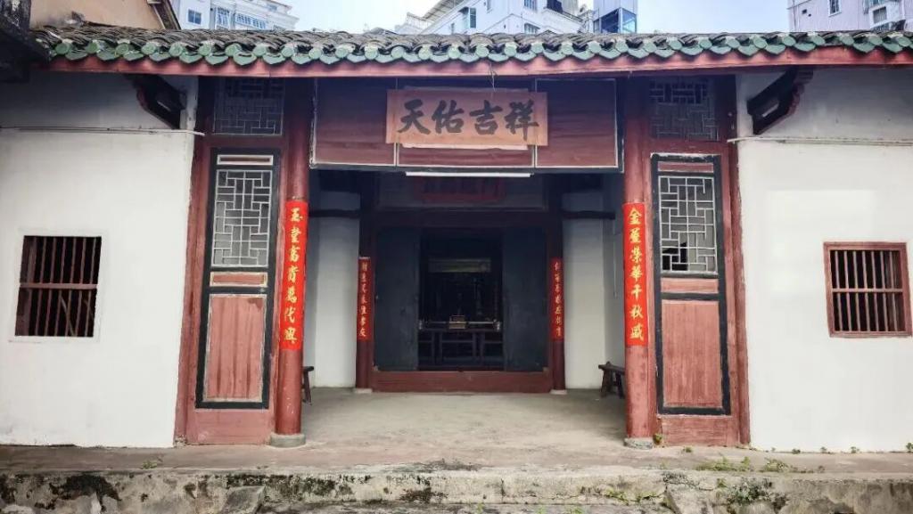 张国荣祖居在梅州被发现
