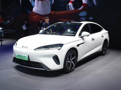 外形/内饰/配置均升级 2026款比亚迪海豹07 DM-i上市 14.98万元起