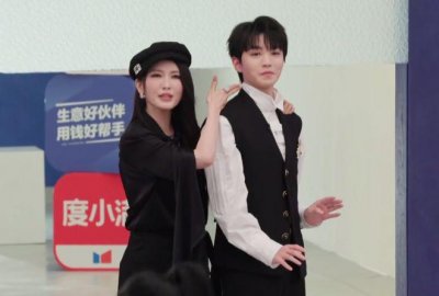 “打针脸”对比天然脸？脸肿僵硬不敢笑，《浪姐7》暴露人间真实