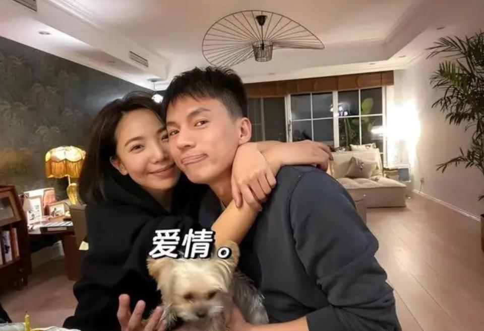 张婉婷不离婚，直播自曝家暴：“你们不知道我把他打成什么样” 网友：祝福，锁死