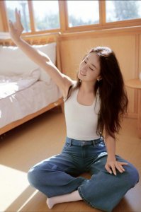 森碟18岁生日写真曝光，清爽元气又漂亮，叶一茜、田亮发成人礼祝福