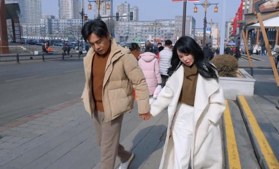 把伊能静和张豆豆放一起看，才发现女人到中年幸不幸福都写在脸上