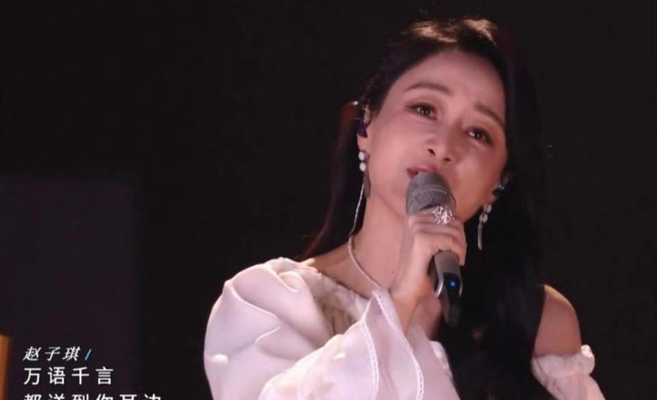 正面刚硬，又一个女明星掀桌了